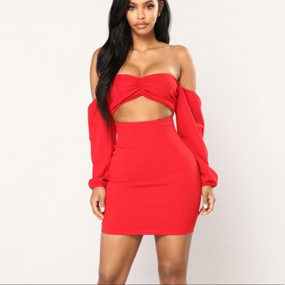 Fashion nova “say my name” off shoulder dress red - Picture 1 of 6